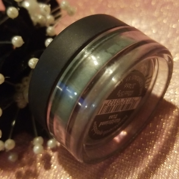 🌼⚫GIRLFRIEND TINA Bareminerals DISCONTINUED EyeShadow NWT/SEALED - Picture 6 of 6